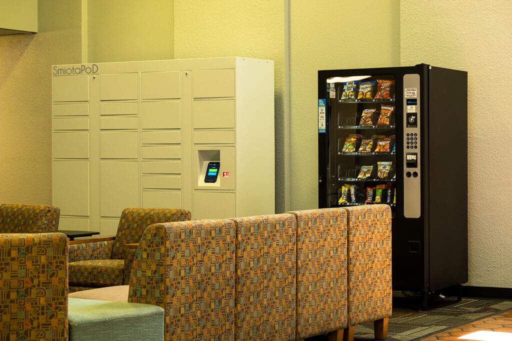 smiota package locker