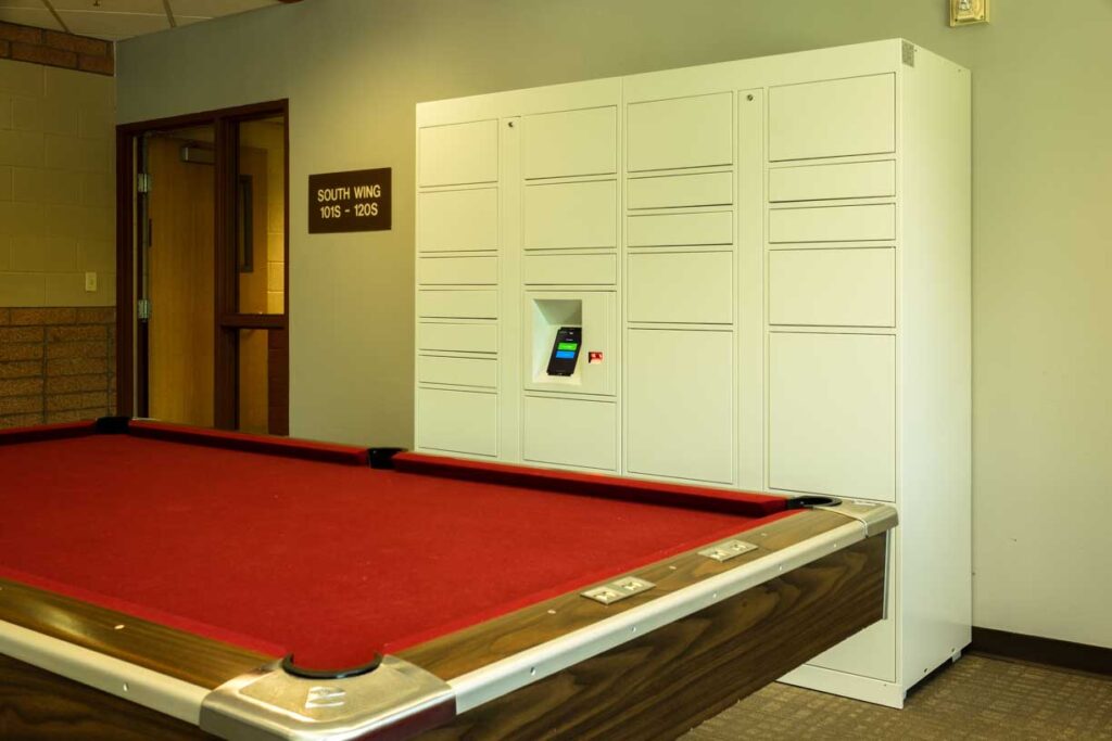  Smiota Lockers on University Campus 